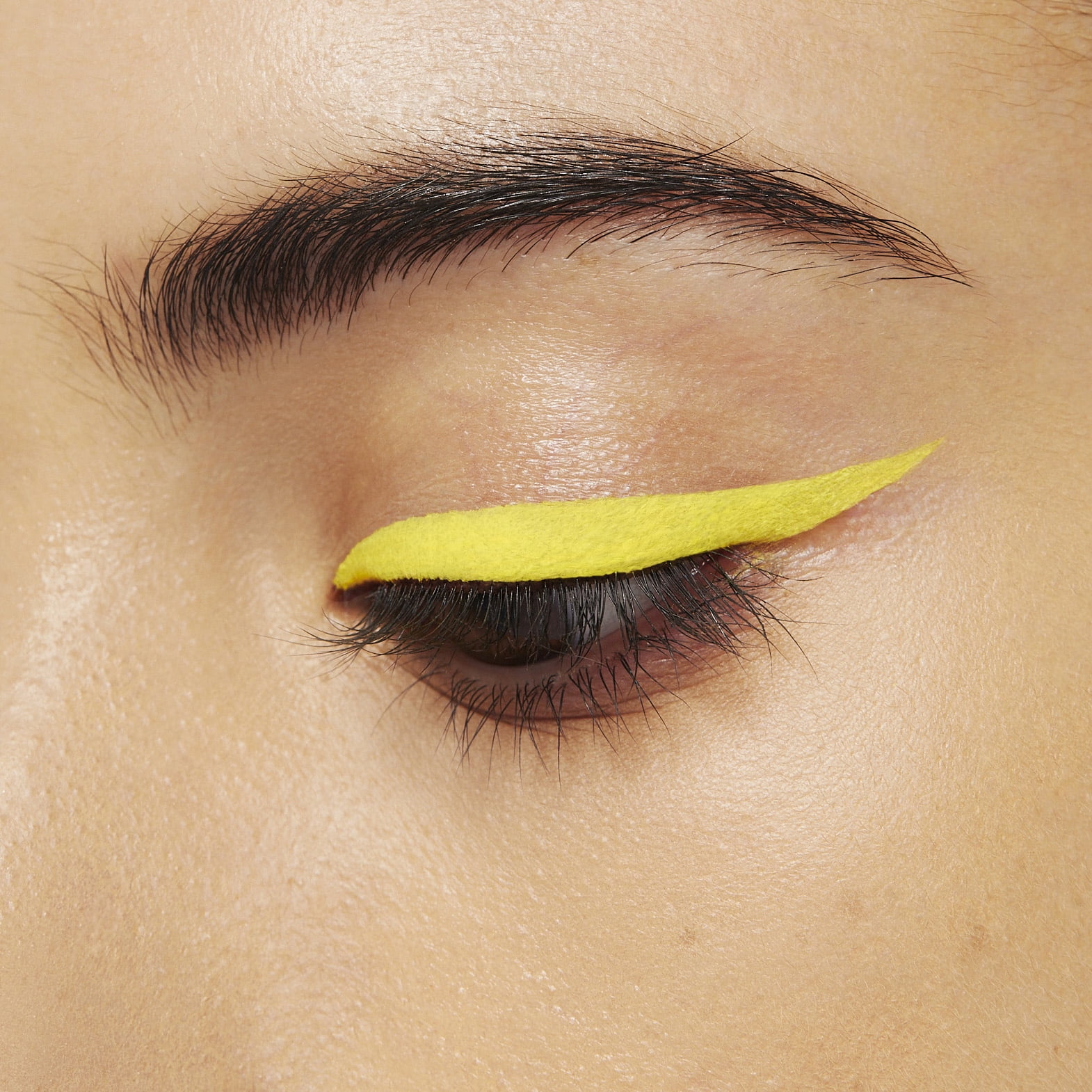 af94 Backline Liquid Eyeliner, I Saw Sparks, Yellow