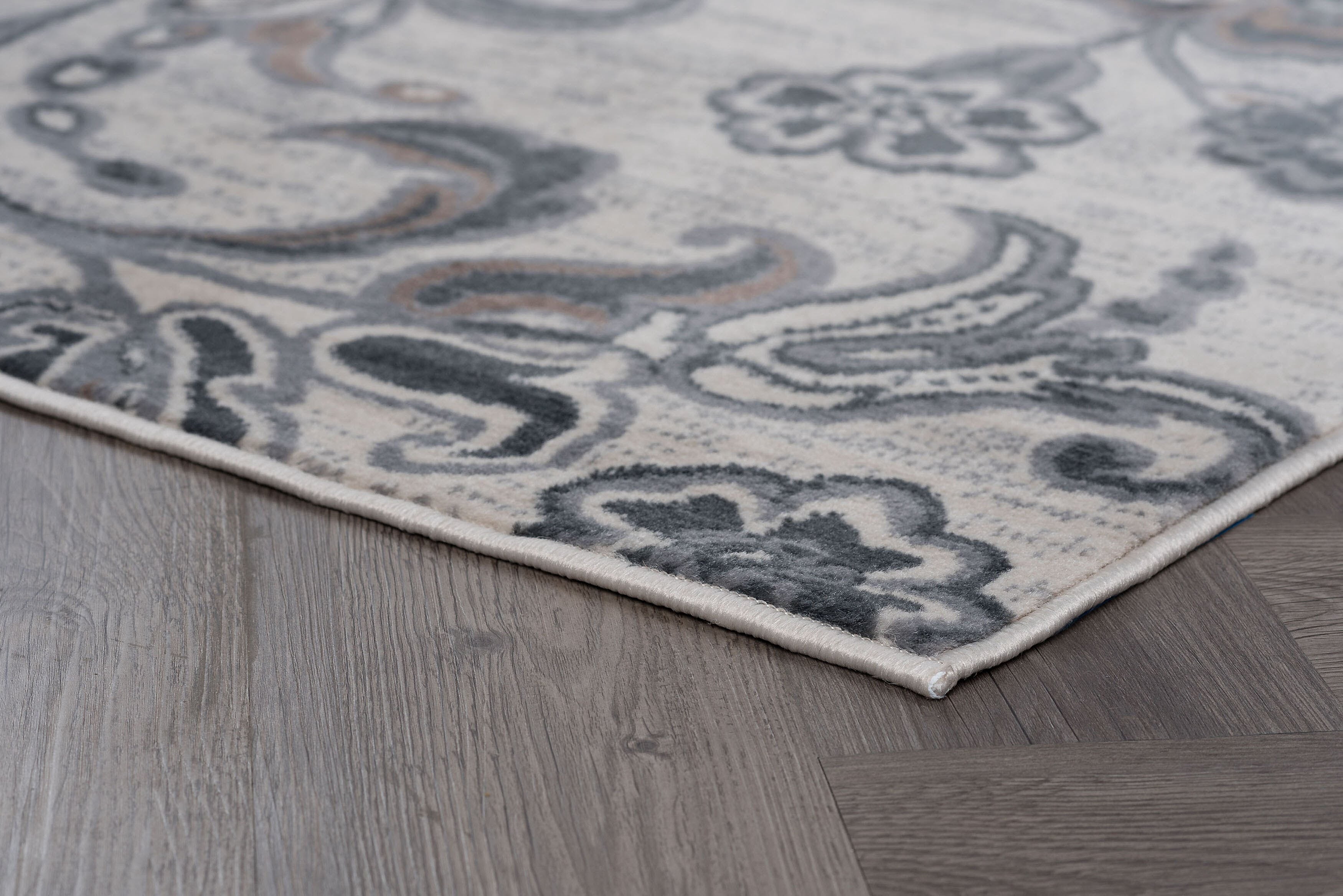 Madison Transitional 2' x 3' Cream and Gray Polypropylene Indoor Area Rug