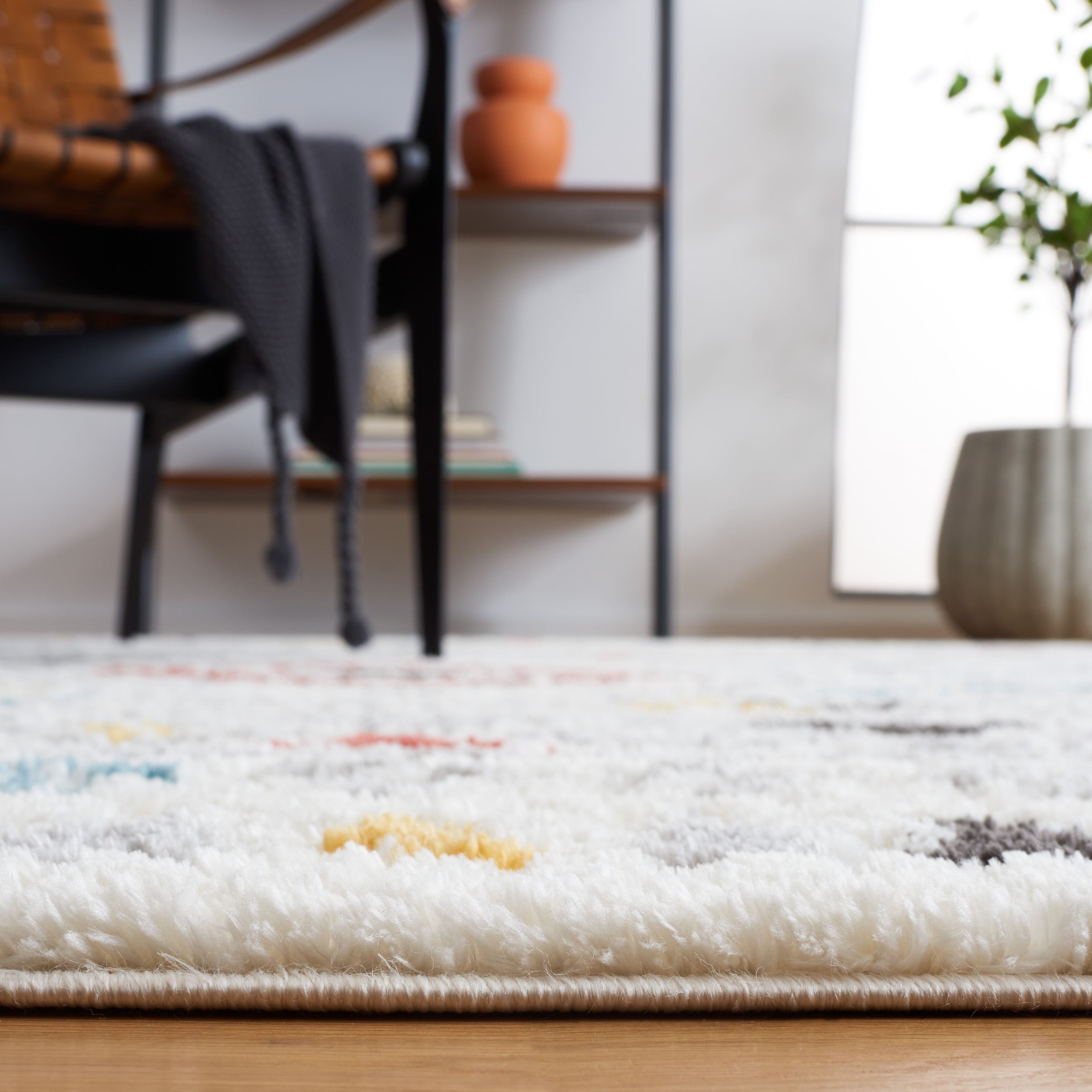 SAFAVIEH Marrakesh Gale Southwestern Polyester Area Rug, Ivory/Grey, 9' x 12'