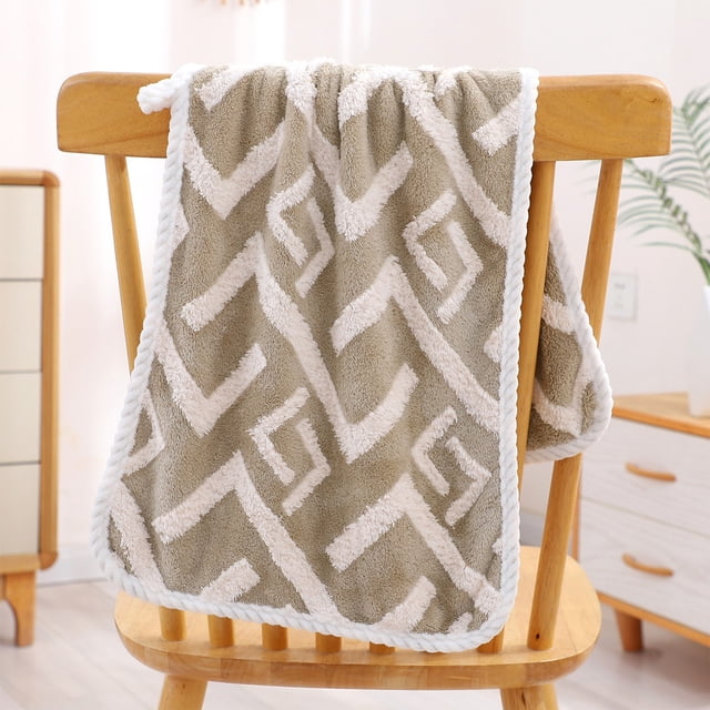 Towels Fleece Polyester Fiber Enlarged And Thickened Soft Absorbent Bathroom Bathing Towels