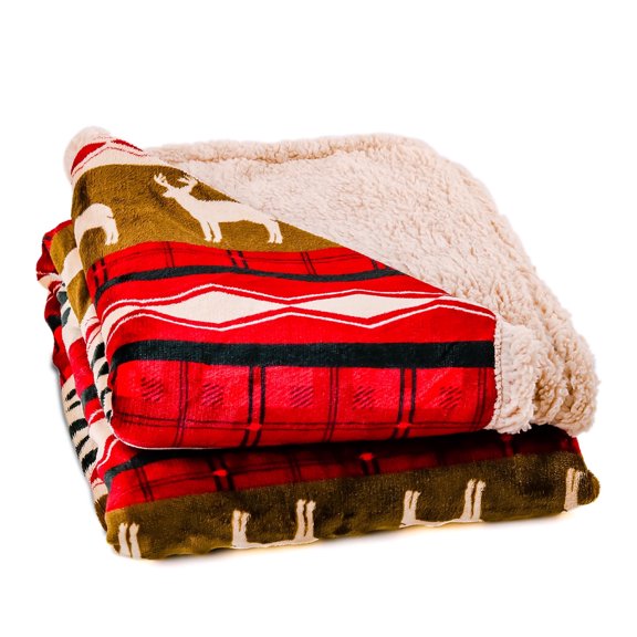 OVENTE Sherpa Throw Blanket for Couch, 50"x60" Thick and Warm Blanket for Winter, Soft Fuzzy Plush Throw Gift or Sofa Couch Cover for Christmas or Holiday Season with Reindeer Design, Red BLN4688