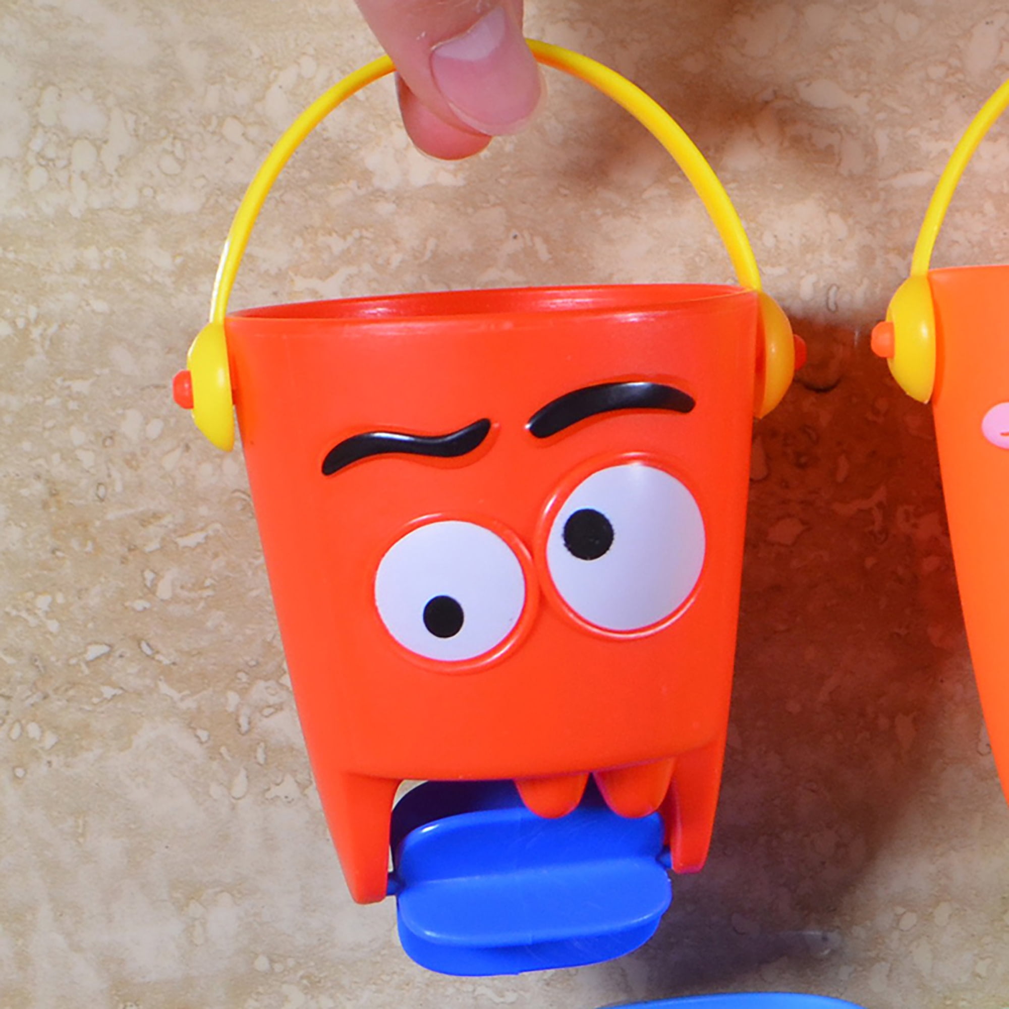 Buddy & Barney: Bath Time - Pour 'n Splash - 4 Colorful Character Water Bucket Toys, Pour-Tip-Spin, Interactive Sensory Exploration Tub Play, Kids 3+