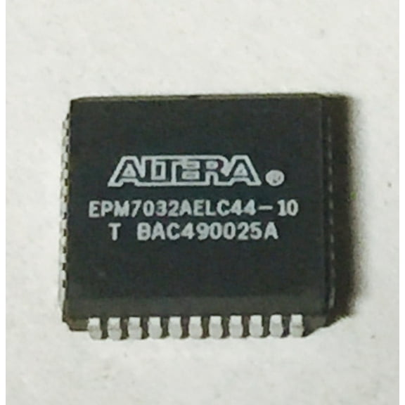 1pc EPM7032AELC44-10 IC CPLD 32MC 10NS 44PLCC NEW!