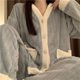thumbnail image 1 of Pijama de franela para mujer, otoño e invierno, manga larga, estilo traje de vellón grueso, aspecto alto, vellón coral de invierno, 1 of 5