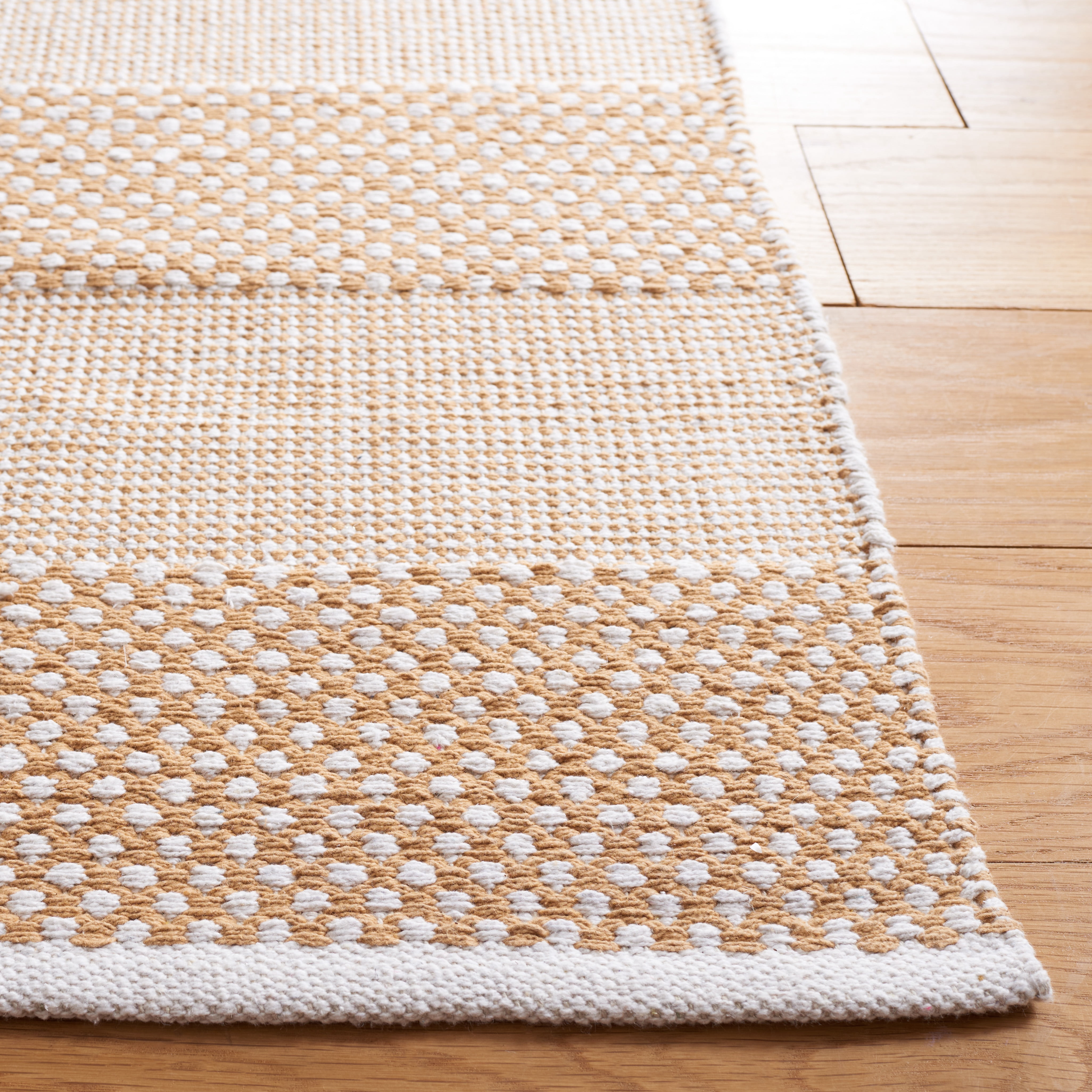 SAFAVIEH Striped Kilim Hilbert Striped Cotton Area Rug, Ivory/Gold, 5' x 8'