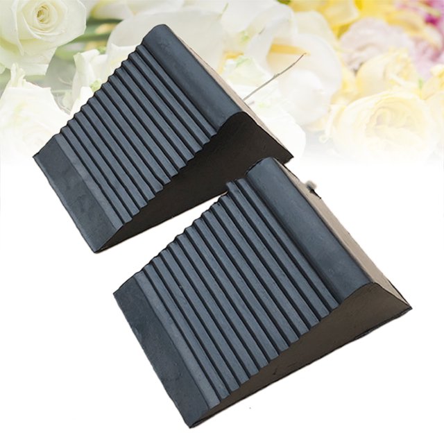 OULII 2 Pcs Cales de Roue en Caoutchouc Triangle Noir pour Voitures Caravanes Remorques Antidérapantes Portables