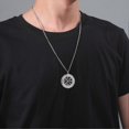 thumbnail image 4 of Collares con runas de Odín, vikingos nórdicos, símbolo de Vegvisir, colgante de brújula para hombre, amuleto sobrenatural de acero inoxidable, joyería, plata, 4 of 5