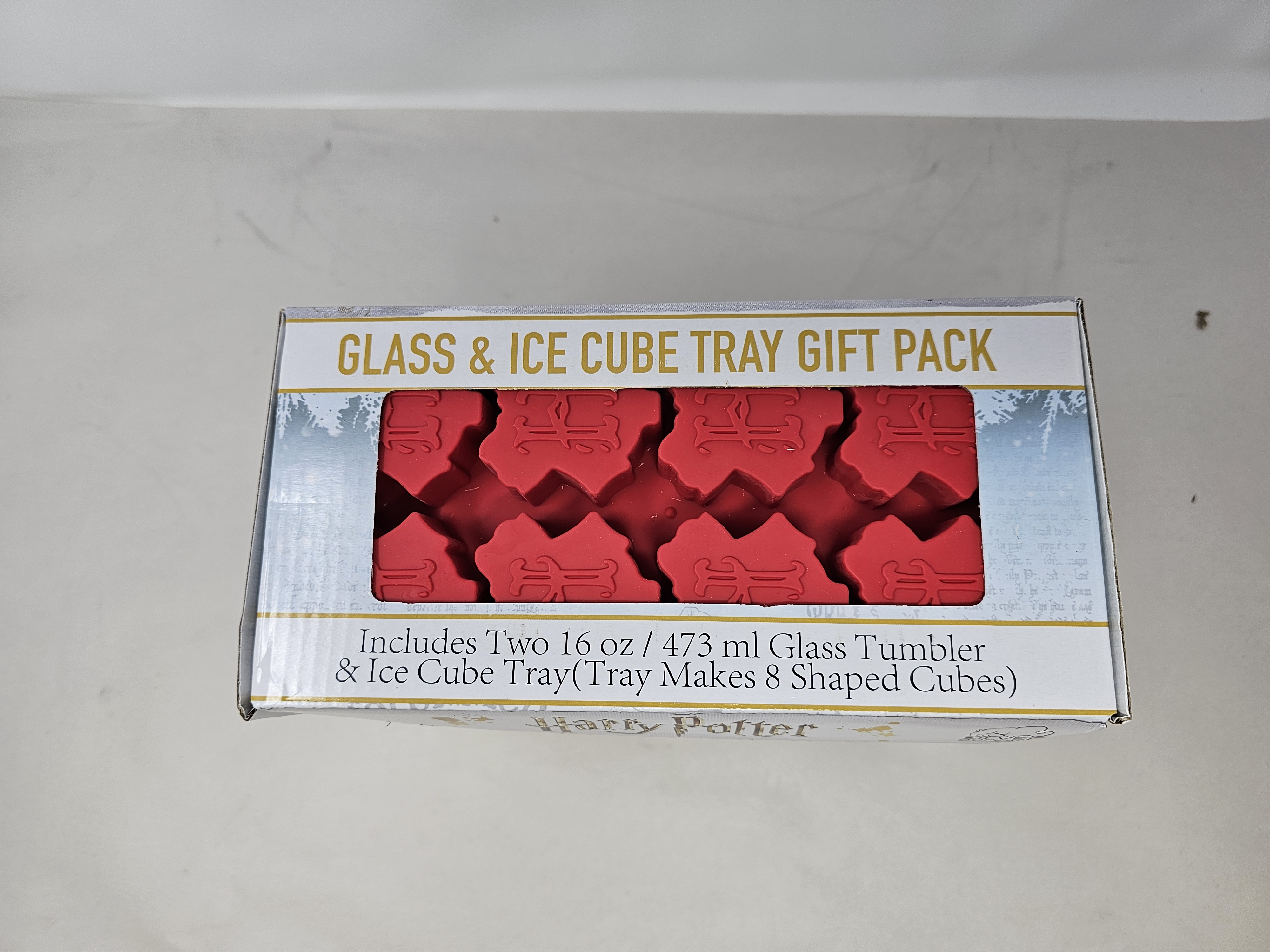 Harry Potter Slytherin & Gryffindor 16oz Glass & Ice Cube Tray Gift Pack
