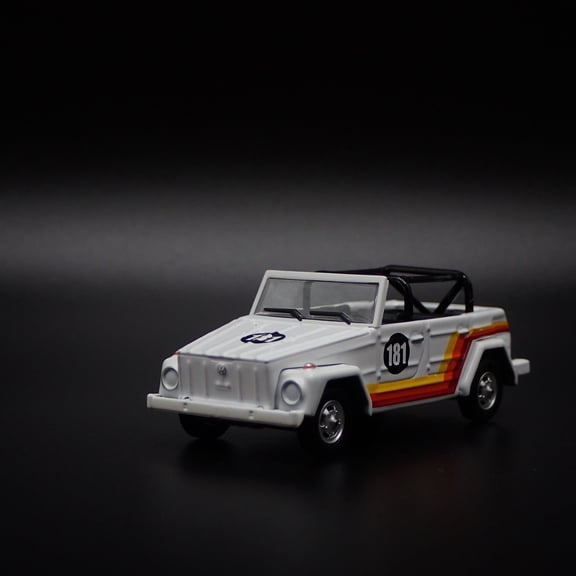 Open Box VOLKSWAGEN THING TYPE 181 WHITE 1:64 SCALE COLLECTIBLE DIORAMA DIECAST MODEL CAR