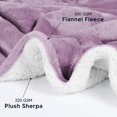 thumbnail image 3 of Colcha Utopia, cama Sherpa, tamaño queen, color lila, 230 x 230 cm, 3 of 8