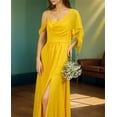 thumbnail image 5 of Vestidos de dama de honor con tirantes finos personalizados, volantes y hombros descubiertos, vestidos de noche formales largos de gasa fruncidos con abertura lateral, 5 of 5