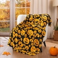 thumbnail image 1 of Manta de forro polar PAVILIA para Halloween, calabaza y otoño, 130 x 150 cm, 1 of 7