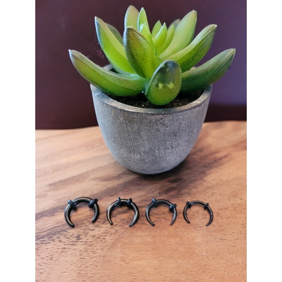 Set of 4 Black Steel Pinchers for Septum Stretching Kit Ears Tapers Horseshoe Gauges - size=8g 10g 12g 14g