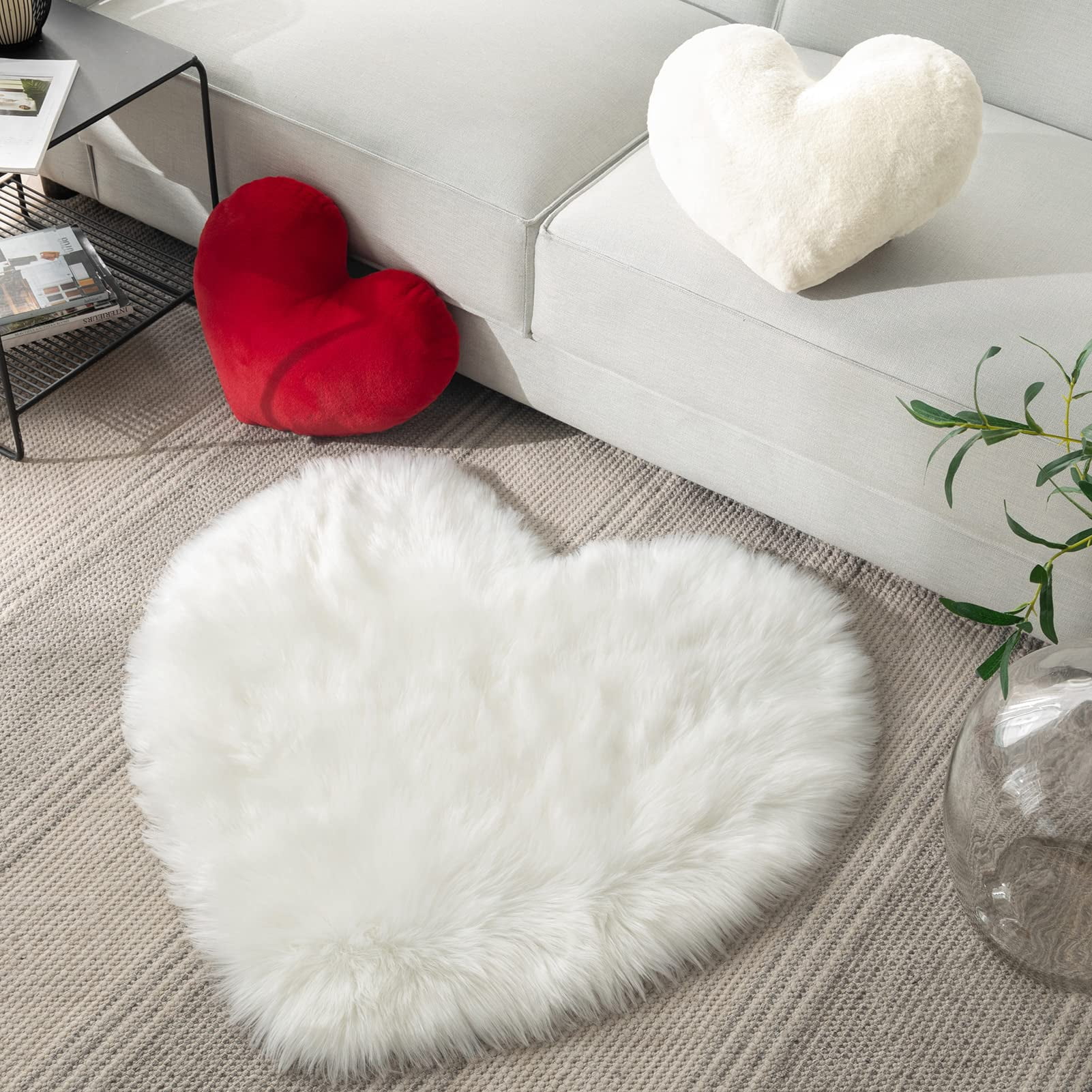 Phantoscope Valentine's Day Mother's Day Ultra Soft Heart Shaped Faux Sheepskin Area Rug, Non Slip Fluffy Modern Heart Carpet for Bedroom Living Room, White, 3x3 ft