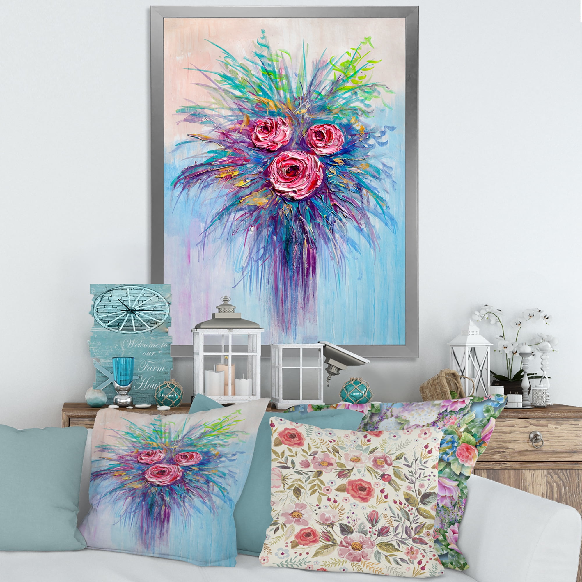 Designart 'Bouquet Of Red Roses In A Vase On Blue' Traditional Framed Art Print