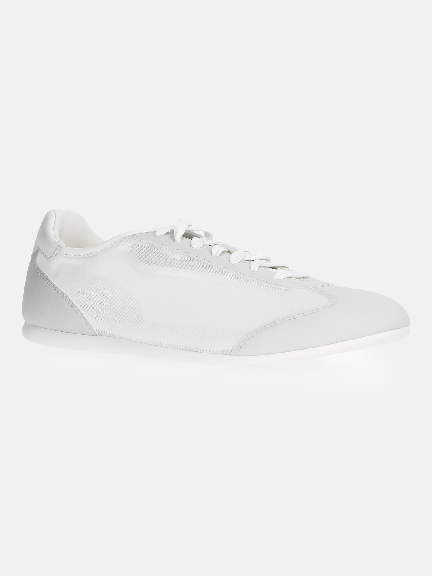 Scoop Women's Lace-Up Mesh Sneakers