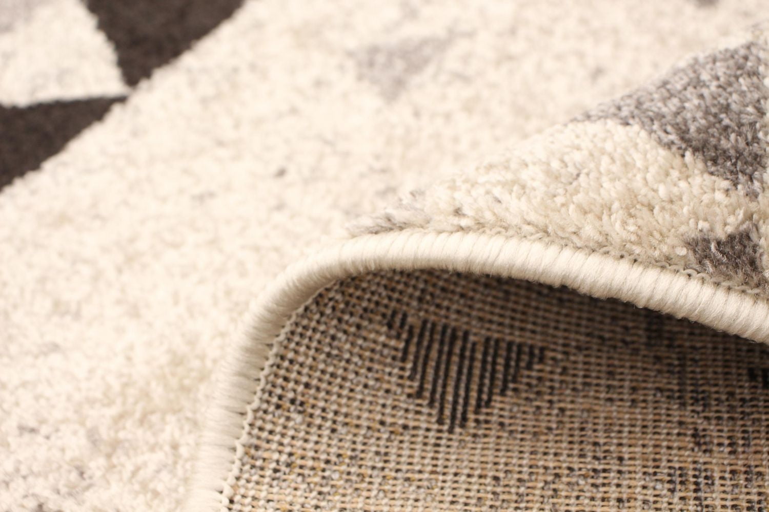 Tapis d'Interieur ECARPET Géométrique Moderne Collection Remi