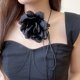 thumbnail image 4 of Gargantilla con 2 flores y rosas, collar con flores grandes para mujer, collar de playa de verano, joyería para mujeres y niñas, 4 of 6