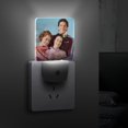 thumbnail image 4 of Passe-Partout Luz nocturna LED con sensor de anochecer a amanecer para dormitorio, baño, pasillo, escaleras - Lámpara LED nocturna de enchufe, 0.5W - 1 pieza, 4 of 6