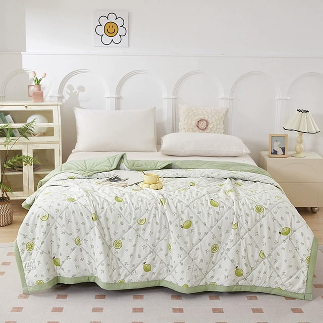 Yhmxh Edredón ligero de verano con estampado de tréboles, 150 x 198 cm, manta suave, transpirable y refrescante, lavable a máquina, edredón para todas las estaciones para cama, sofá, habitaciones c