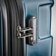 thumbnail image 3 of Equipaje Samsonite Centric Hardside, color verde azulado, 20 pulgadas con ruleta, 3 of 6