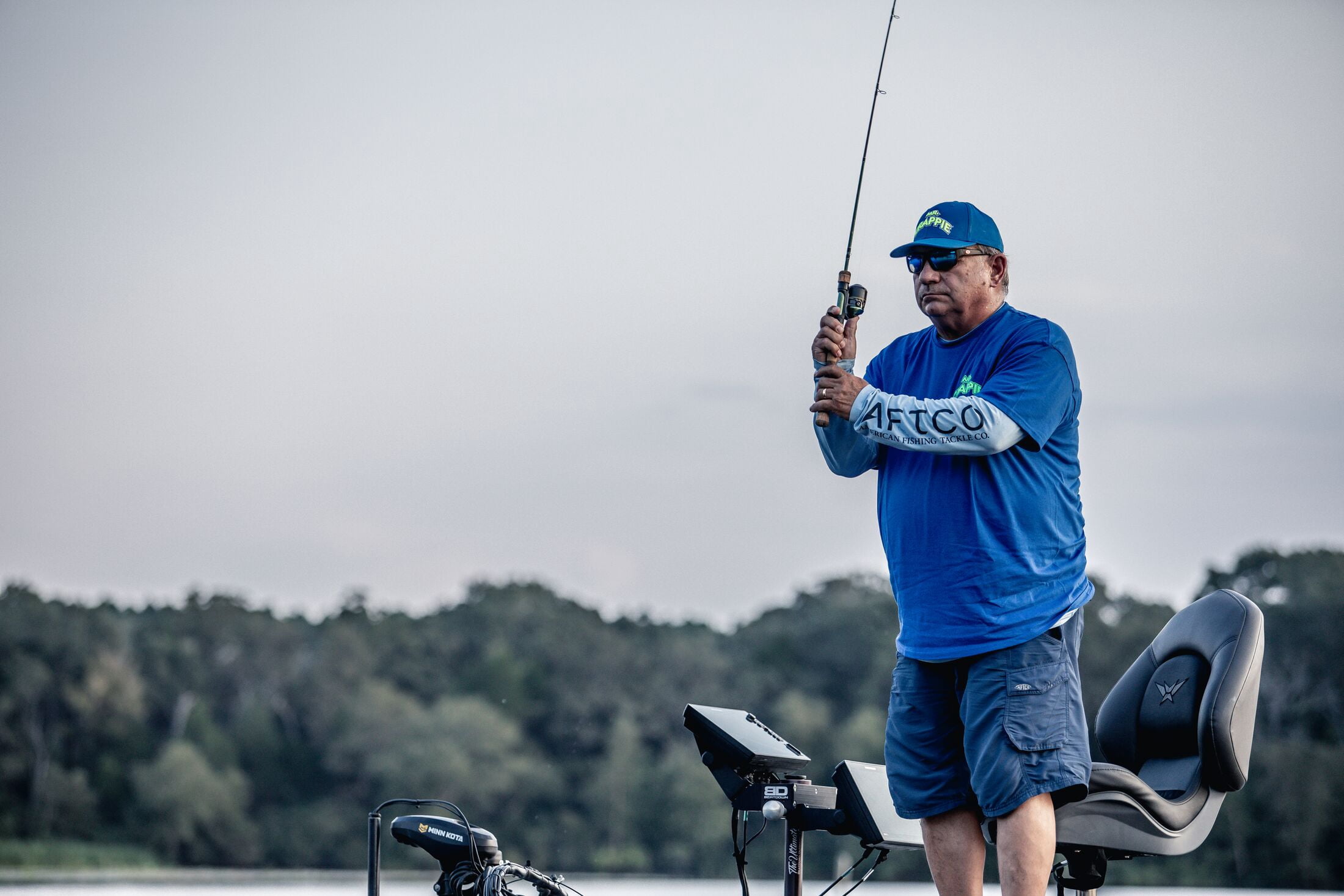 Lew's Wally Marshall Signature Series Spincast Fishing Reel, 2+1 Bearings, 4.3:1 Gear Ratio, All Metal Gears, Reversible Handle, Combat Grip Knob, 6-Pound Line, Green/Gold (Clam Packaging)
