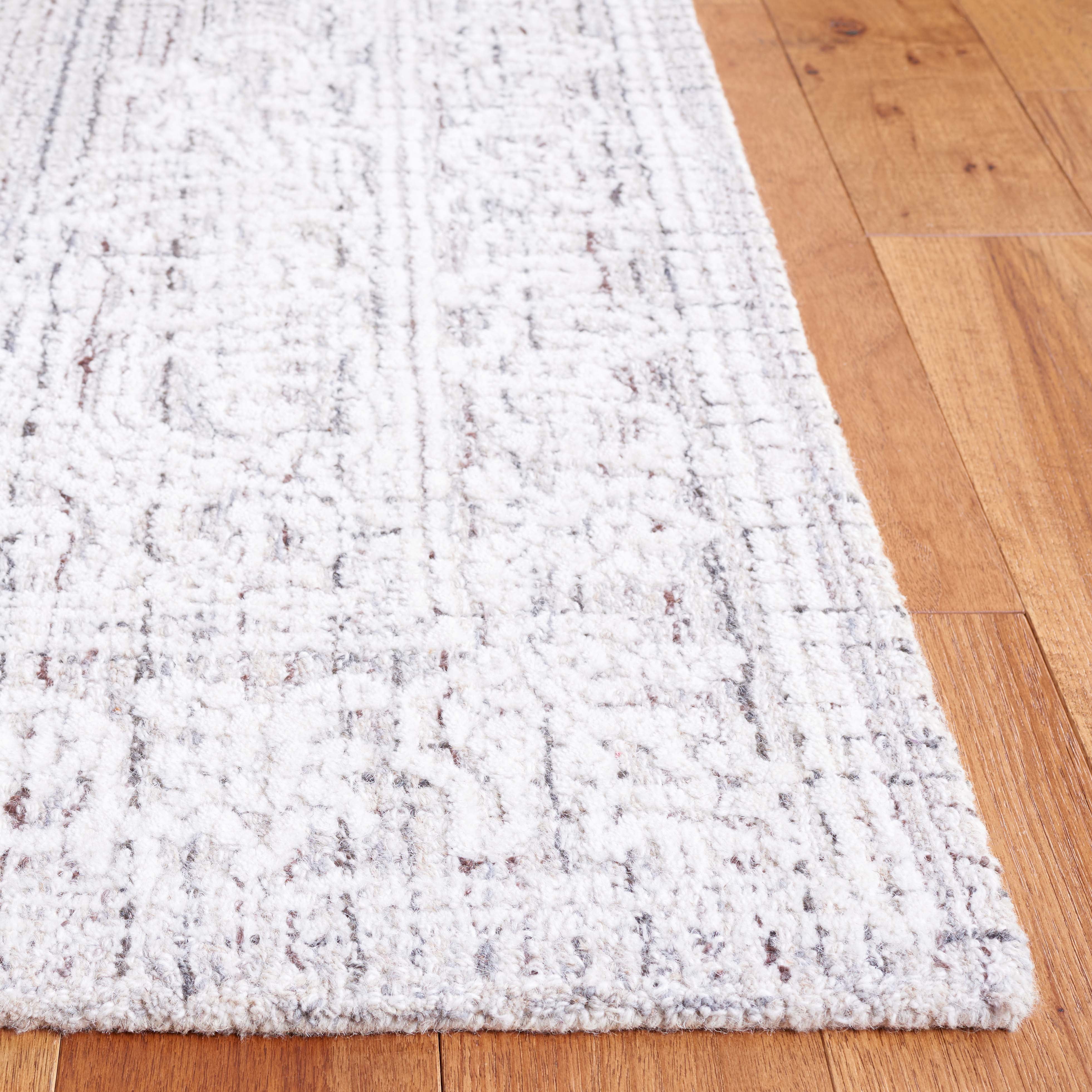 SAFAVIEH Ebony Ace Bordered Area Rug, Brown/Ivory, 3' x 5'