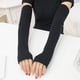 thumbnail image 2 of Guantes de brazo largo Qarigey Funda para medio dedo negro, 2 of 6