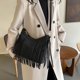 thumbnail image 5 of Monedero Con Flecos Para Mujer, Bolso Bandolera Con Borlas De Poliéster Versátil, Color Sólido, Moda Duradera, Conveniente Para Mujeres Para Viajes, 5 of 7