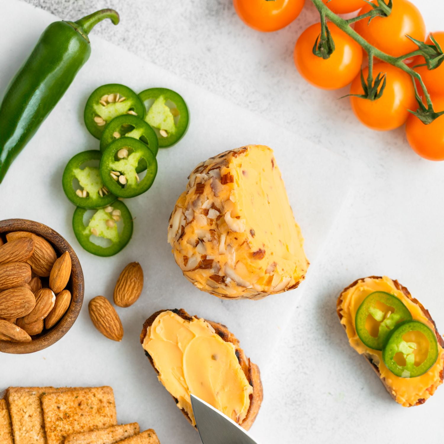 Kaukauna® Cheddar Jalapeño Spreadable Cheese Ball, 6 oz, Refrigerated