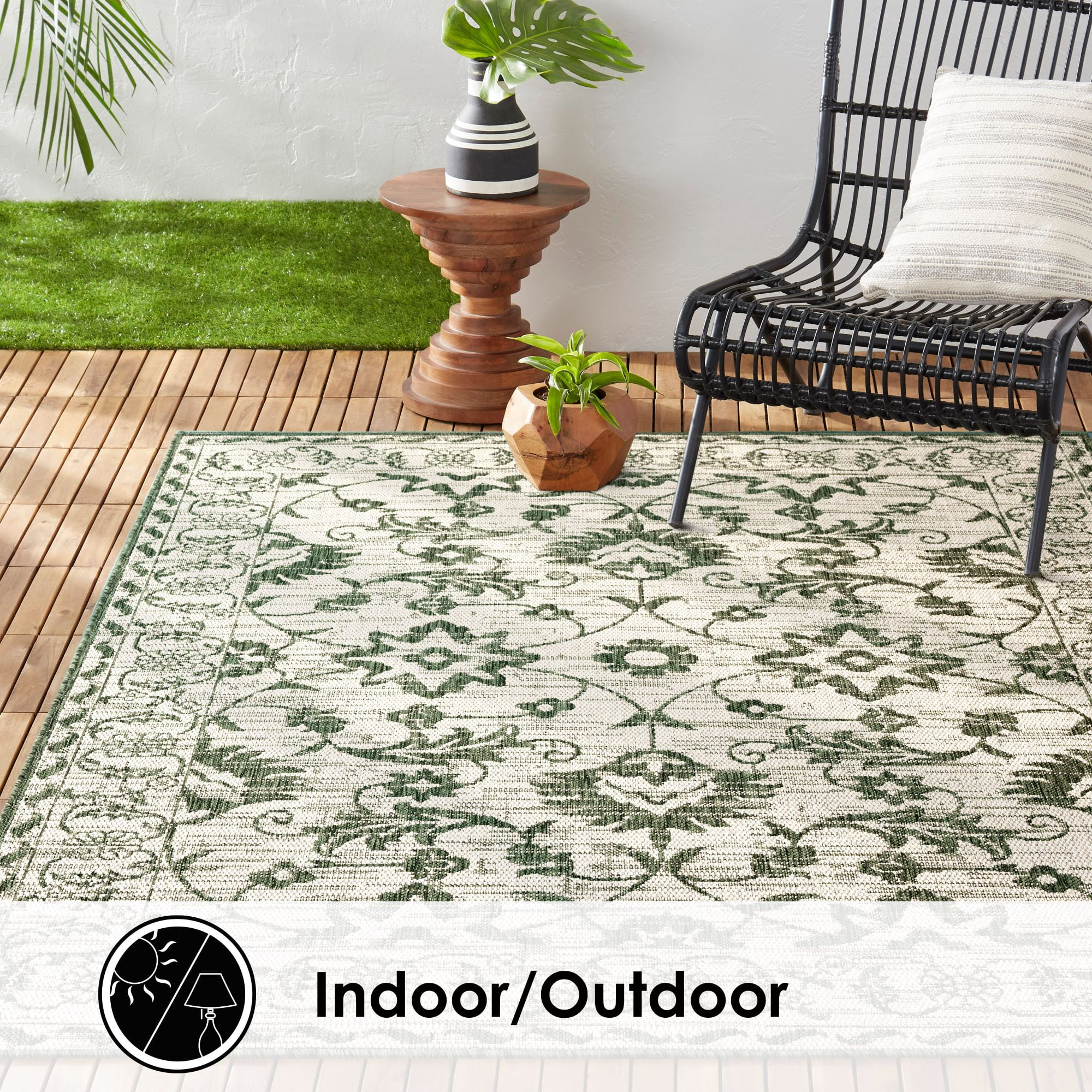 Nicole Miller New York Patio Country Ayala Botanical Floral Indoor/Outdoor Area Rug, Light Green/Ivory , 5'2"x7'2"
