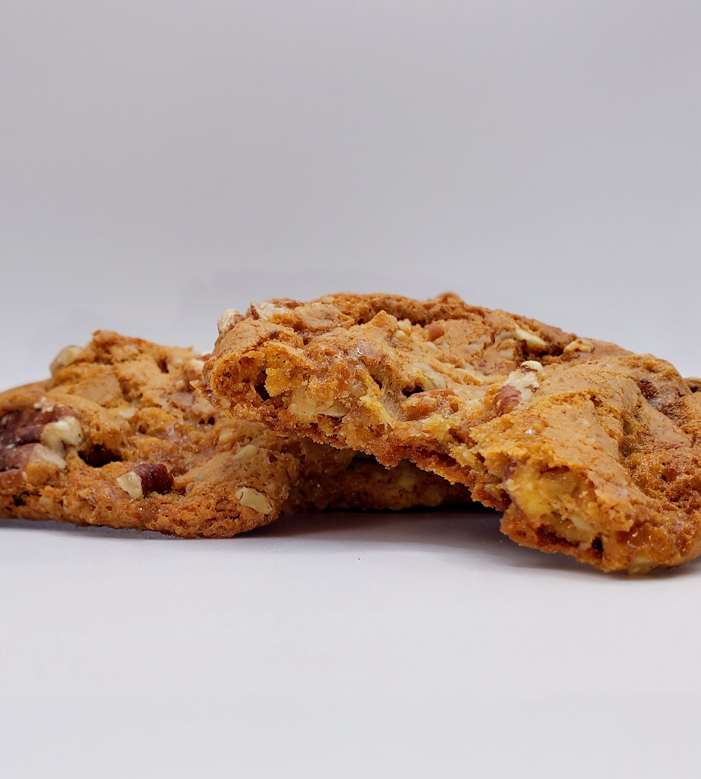 Aunt Kelly's Cookies Inc. Butter Pecan Baked Cookies, 1 Dozen Tin