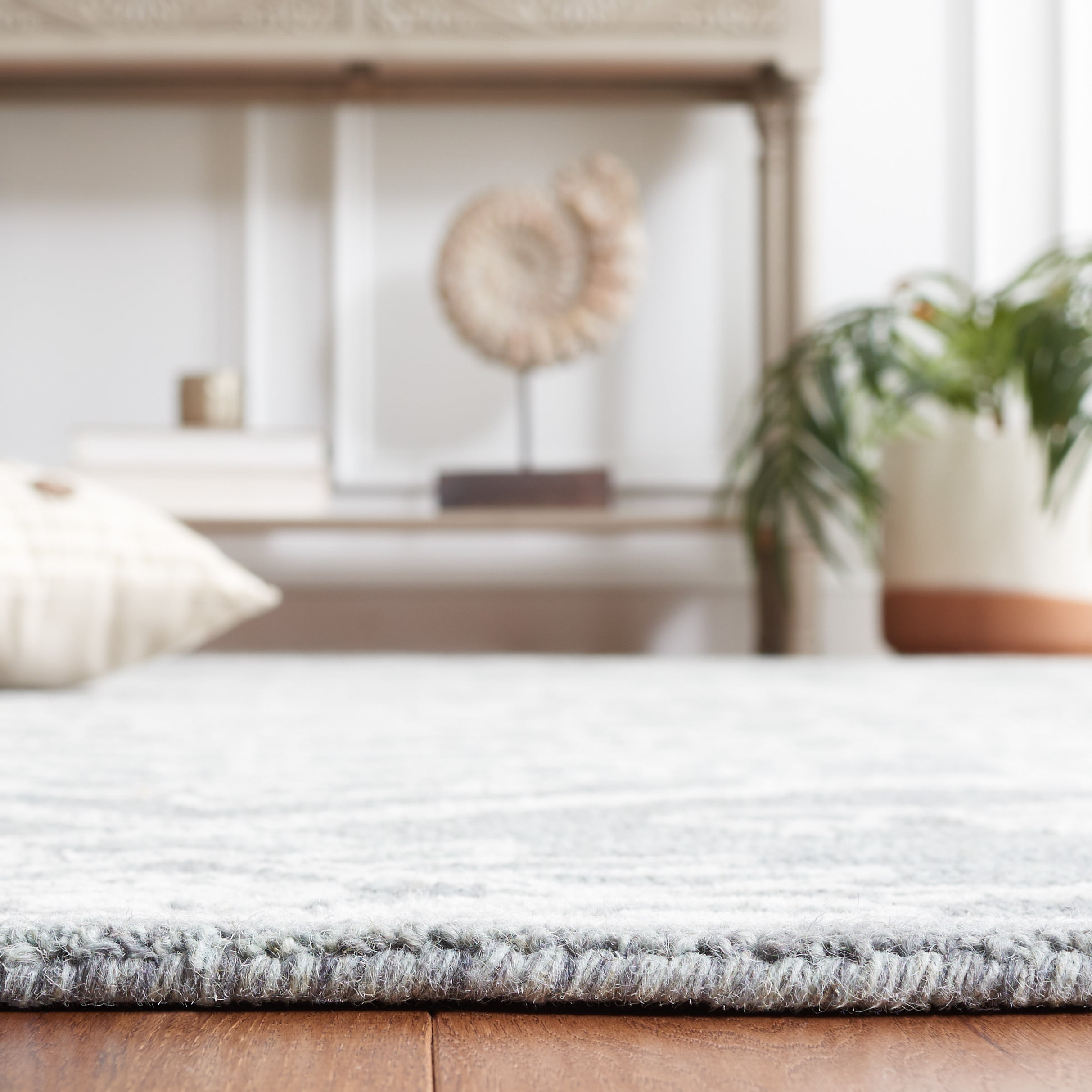 SAFAVIEH Micro-Loop Austen Medallion Area Rug, Grey/Ivory, 6' x 6' Round