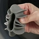 thumbnail image 3 of Bola mágica de silicona ecológica para lavadora, 6 uds. (gris), 3 of 5
