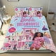 thumbnail image 1 of Barbie Conjunto de sábanas temático, trío de piezas, cómodo y amigable con la piel, diseño único, regalo de decoración para el hogar para familiares, amigos y fans, 90 cm * 190 cm, 1 of 6