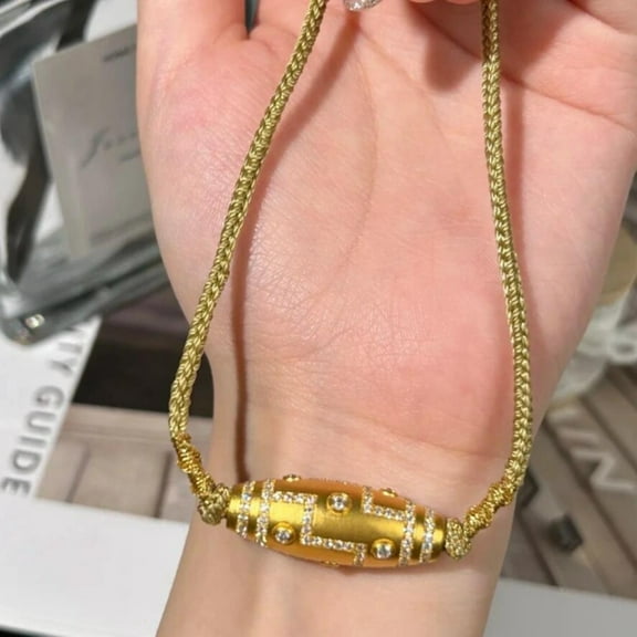 Nine Eye Dzi Bead Necklace Tibetan Amulet Jewelry Unisex Protection Pendant Fashion Accessory Spiritual Gift for Men and Women