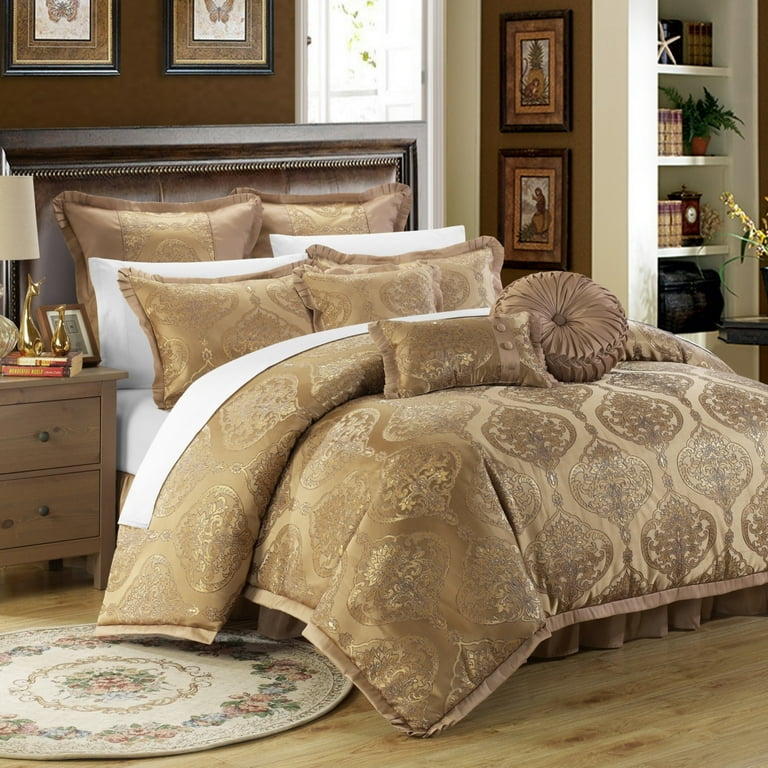 Aubrey Polyester Jacquard 12 Piece Queen Comforter Set with Piping In Black by Olliix