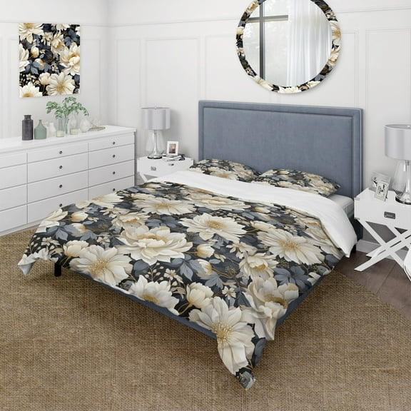 Designart "Grand Magnolia Display" White Floral Bedding Covert Set - Cottage Bed Set With 1 Sham