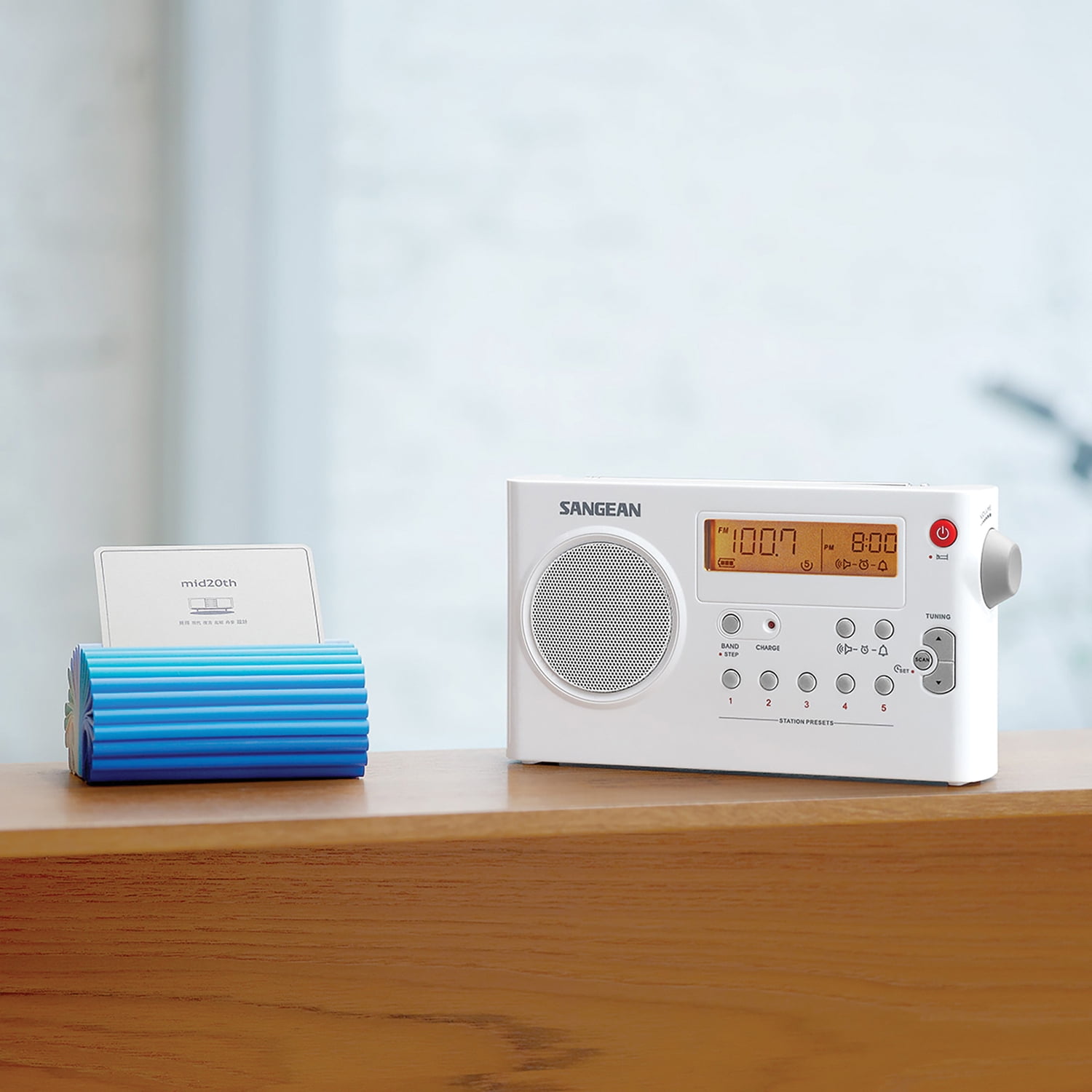 Sangean PR-D7 Portable AM/FM Rechargeable Compact Digital-Tuning Radio (White), PR-D7PT