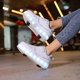 thumbnail image 4 of Zapatos de patín para niños y niñas, luz intermitente, zapatos con ruedas de 4 ruedas, zapatillas luminosas con luz Led, zapatos informales para exteriores para niños, 4 of 5