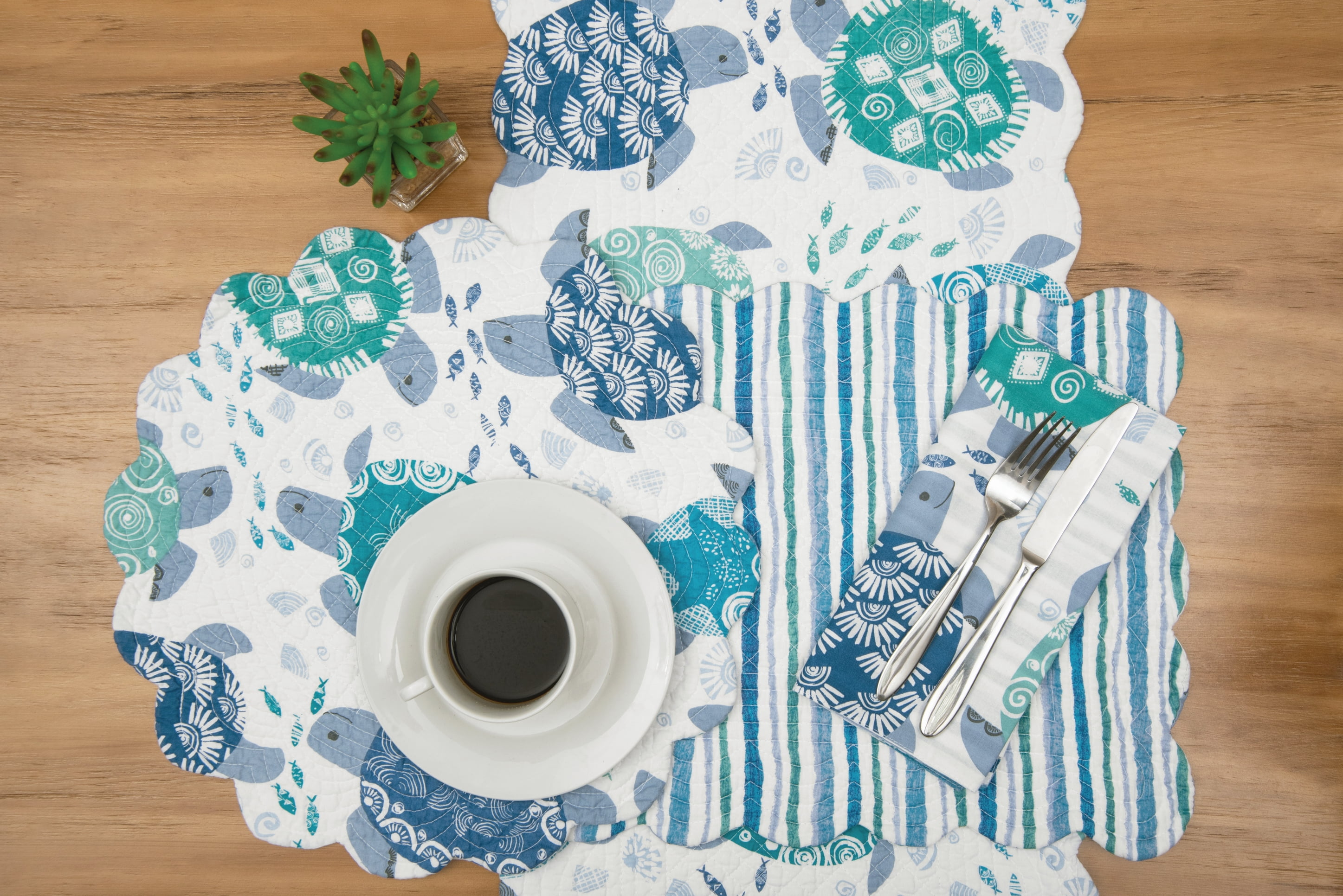 Turtle Bay Round Quilted Cotton Placemats Set of 6, 17"