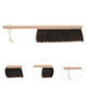 thumbnail image 3 of EeaseMX Cepillo de cama portátil con mango de madera maciza, ideal para limpiar colchas, sofás y dormitorios (color madera, veta aleatoria)., 3 of 7