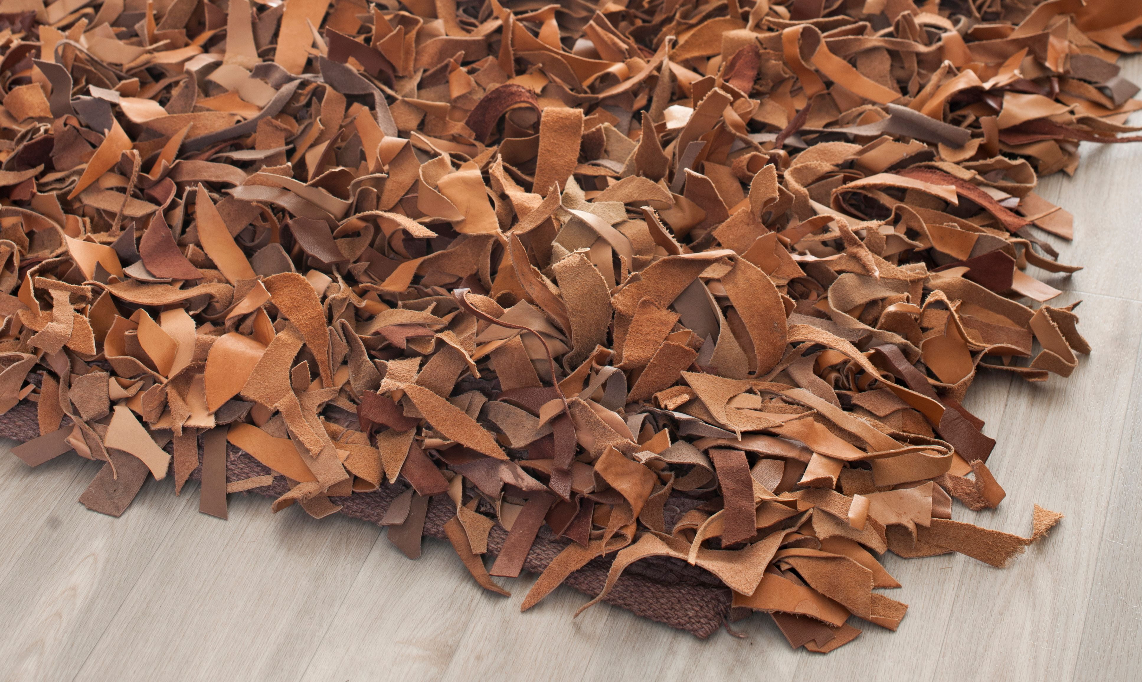 SAFAVIEH Mariam Leather Shag Area Rug, Brown, 8' x 8' Square