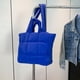 thumbnail image 4 of Bolso Hobo Elegante para Mujer Mano Acolchado Al Aire Libre Ligero Color Sólido, 4 of 9