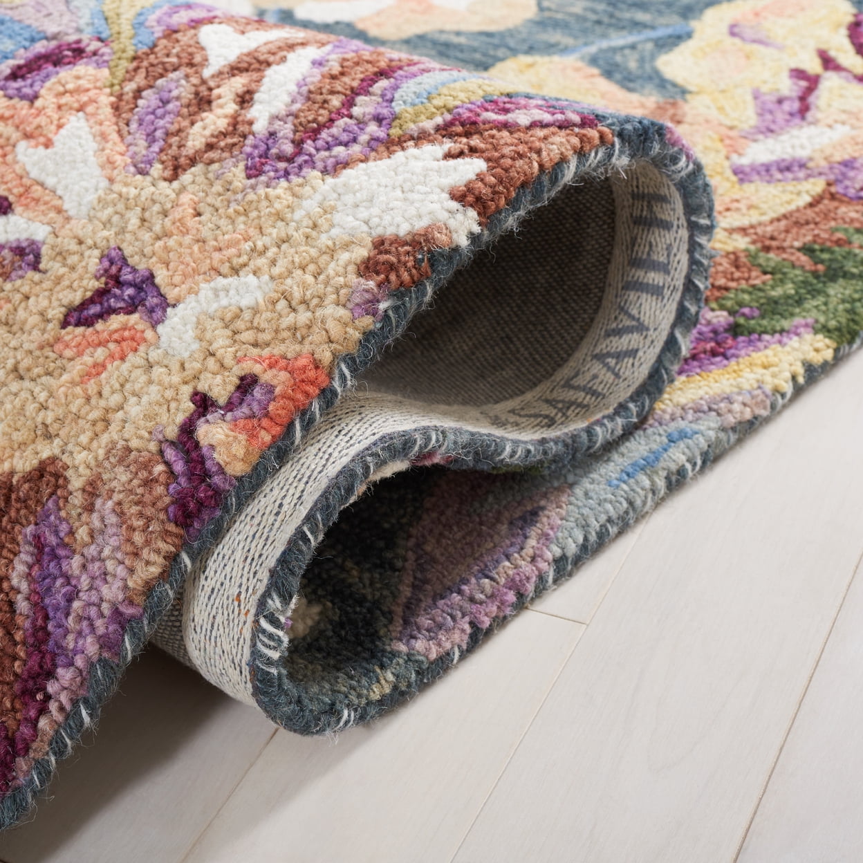 SAFAVIEH Blossom Fisher Floral Area Rug, Grey/Violet, 6' x 6' Square
