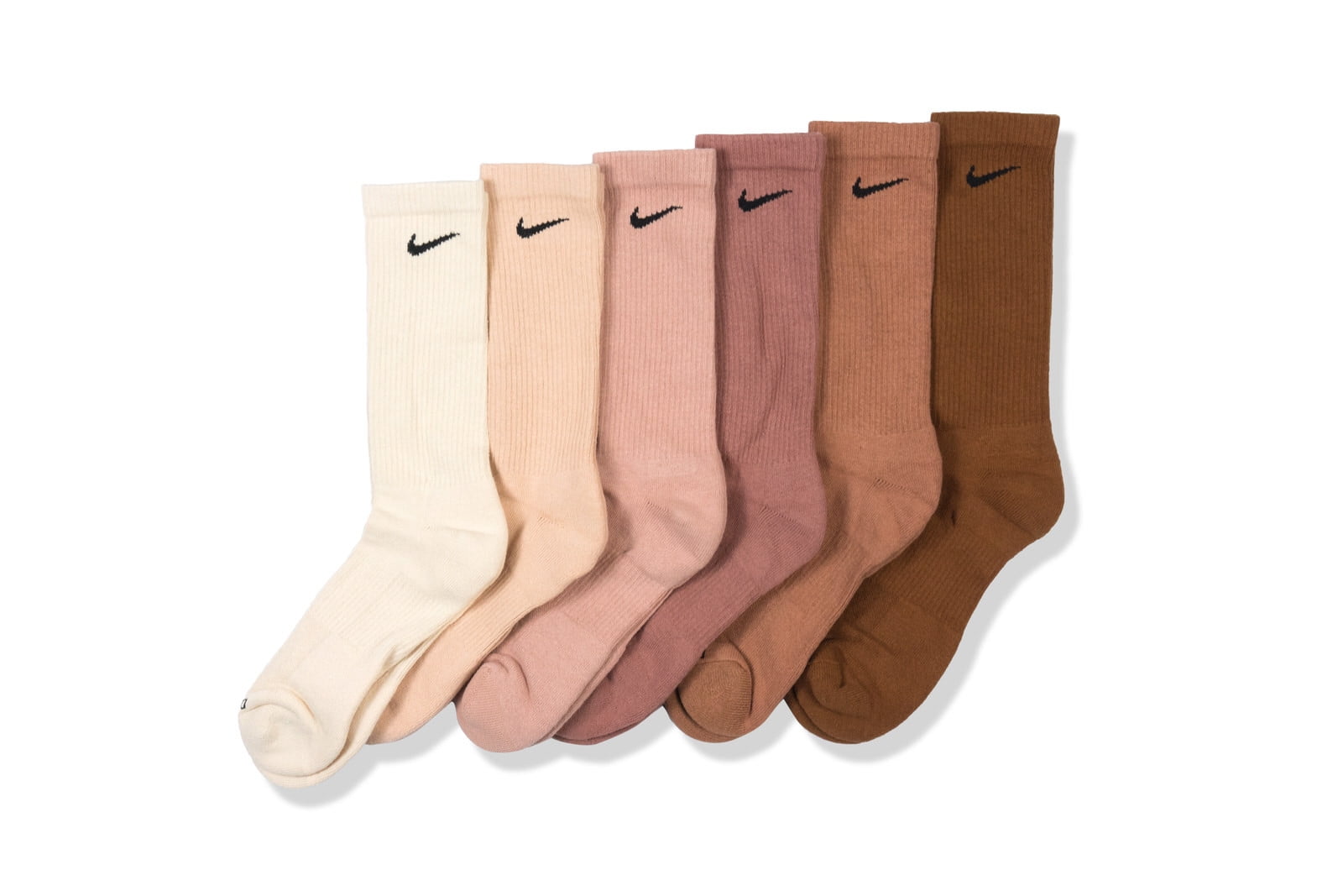 Nike Everyday Plus Cushioned Training Crew Socks (6 Pairs Nike Everyday Plus Cushioned Training Crew Socks (6 Pairs