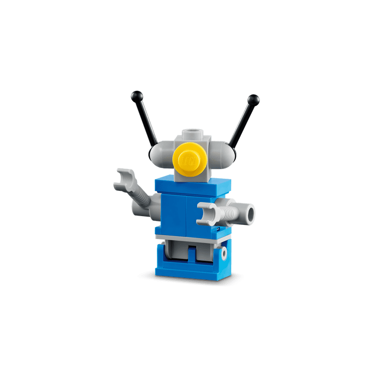 LEGO Up-Scaled Blue Astronaut Minifigure – 793-Piece Buildable