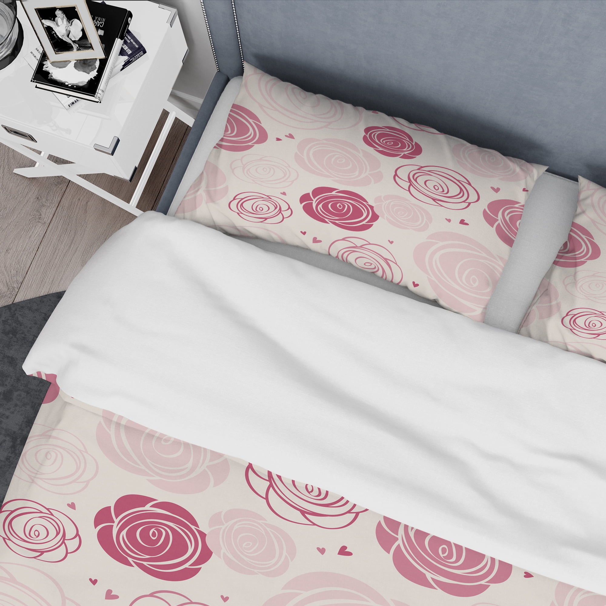 Designart 'roses pattern' Mid-Century Modern Duvet Cover Set
