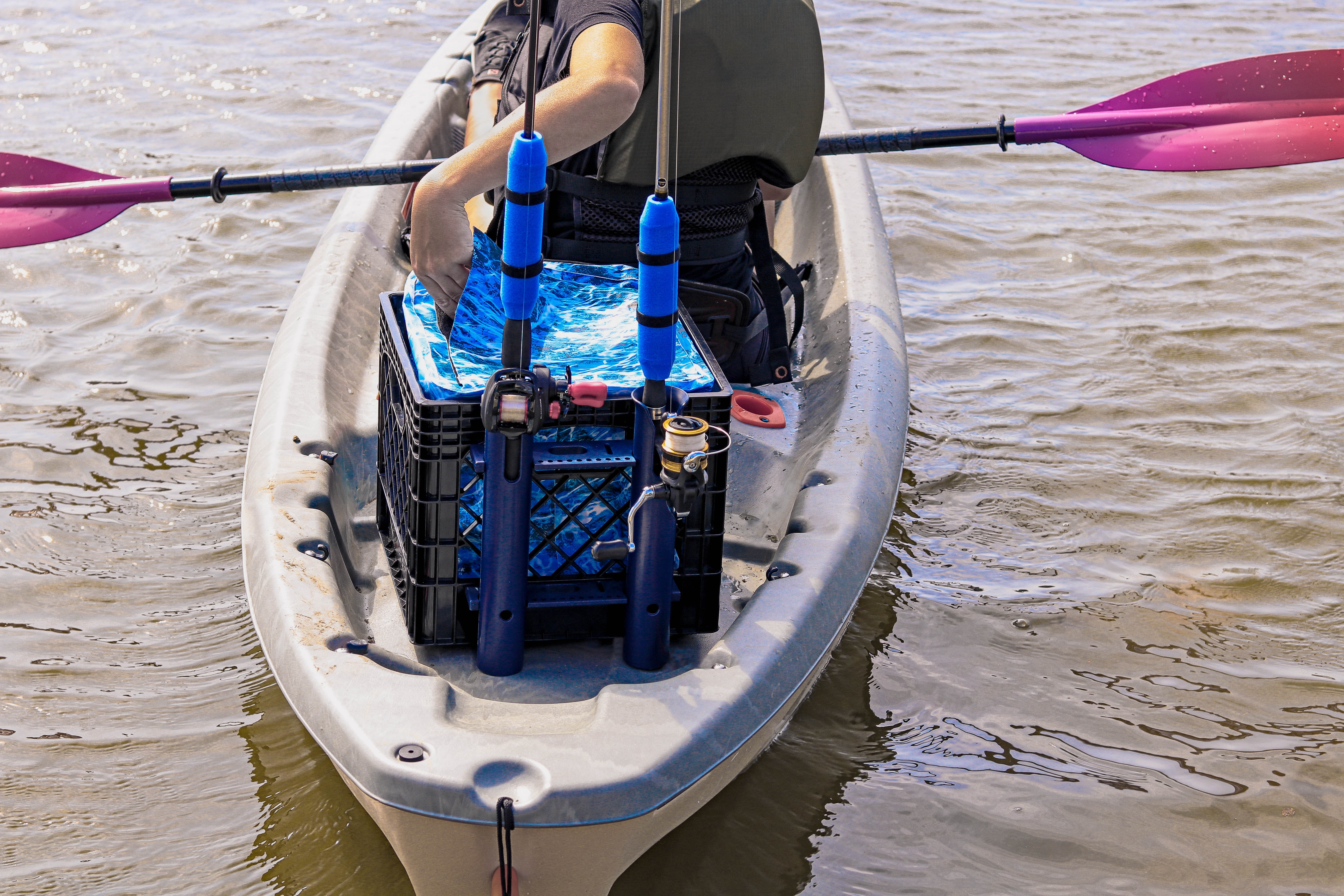Mossy Oak 24 Piece Kayak Storage Crate with Dry Bag, Fishing Accessories Kit and Rod Holder Milk Crate Blue