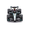 thumbnail image 4 of Burago Race Mercedes W15 2024 1:43 Russell #63 F1 Con Casco, 4 of 4